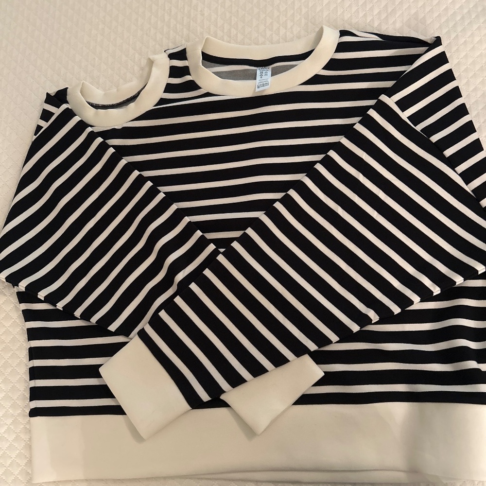 SPANX Air essentials Black and White stripe XL top NWT